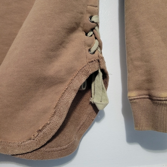 Sydney  V-neck Sweatshirt Pullover Brown Size Small - Picture 3 of 10